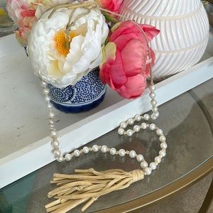 Bourbon and Boweties Necklace